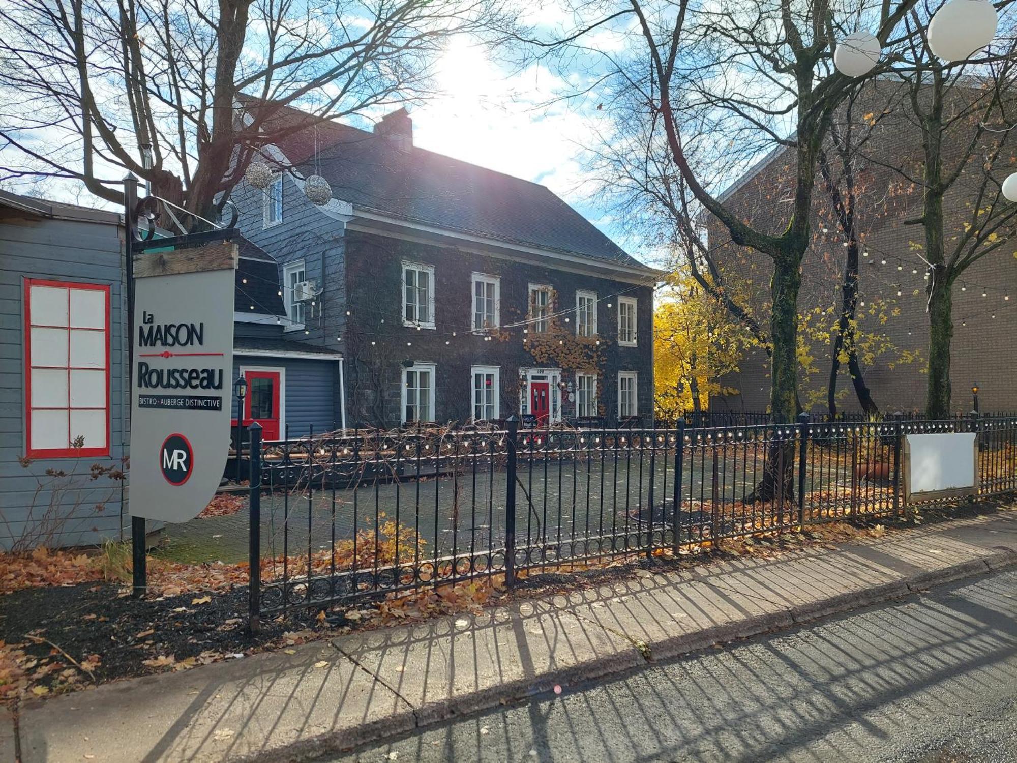 Hotel La Maison Rousseau à Montmagny Extérieur photo