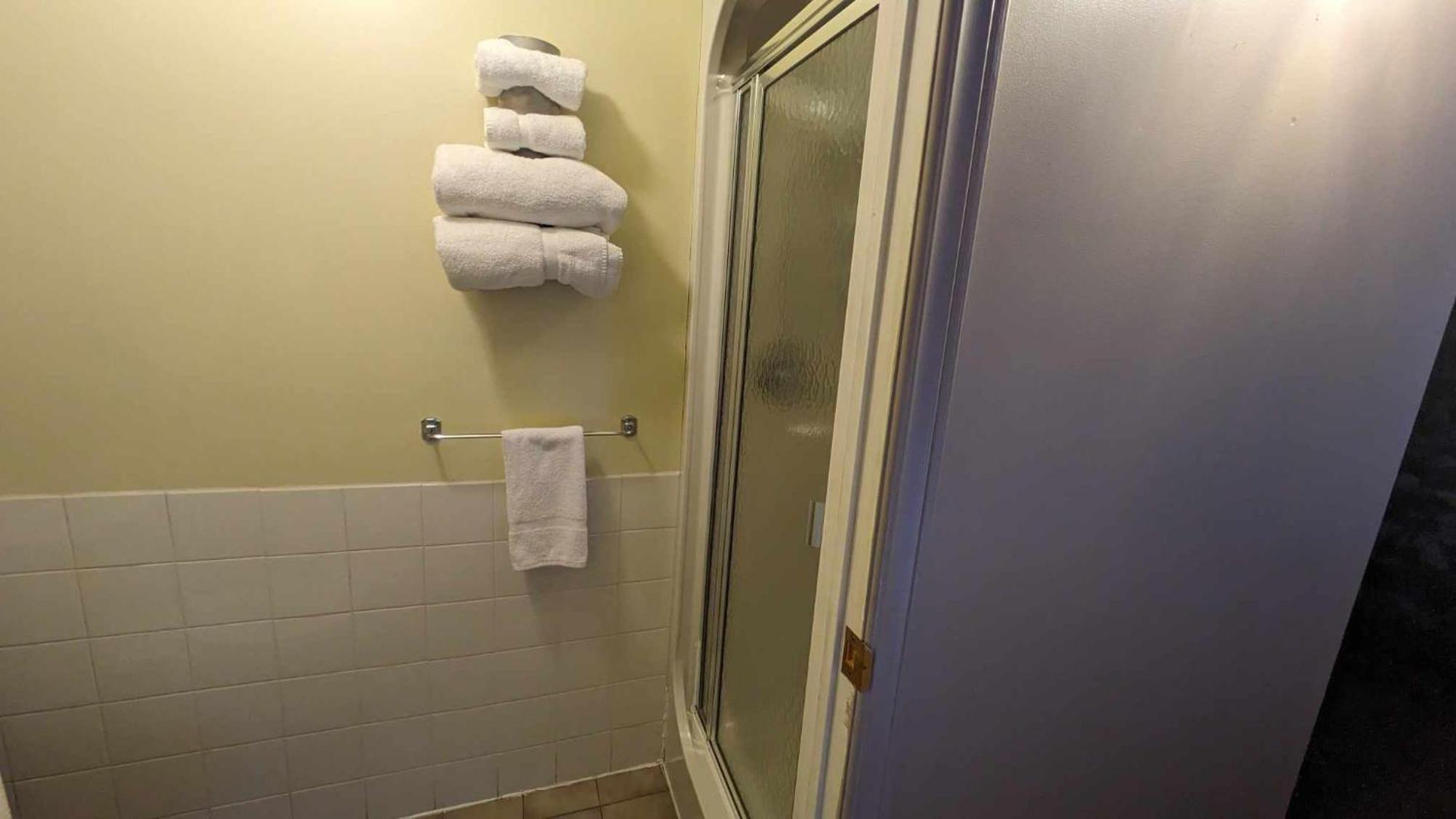 Hotel La Maison Rousseau à Montmagny Chambre photo