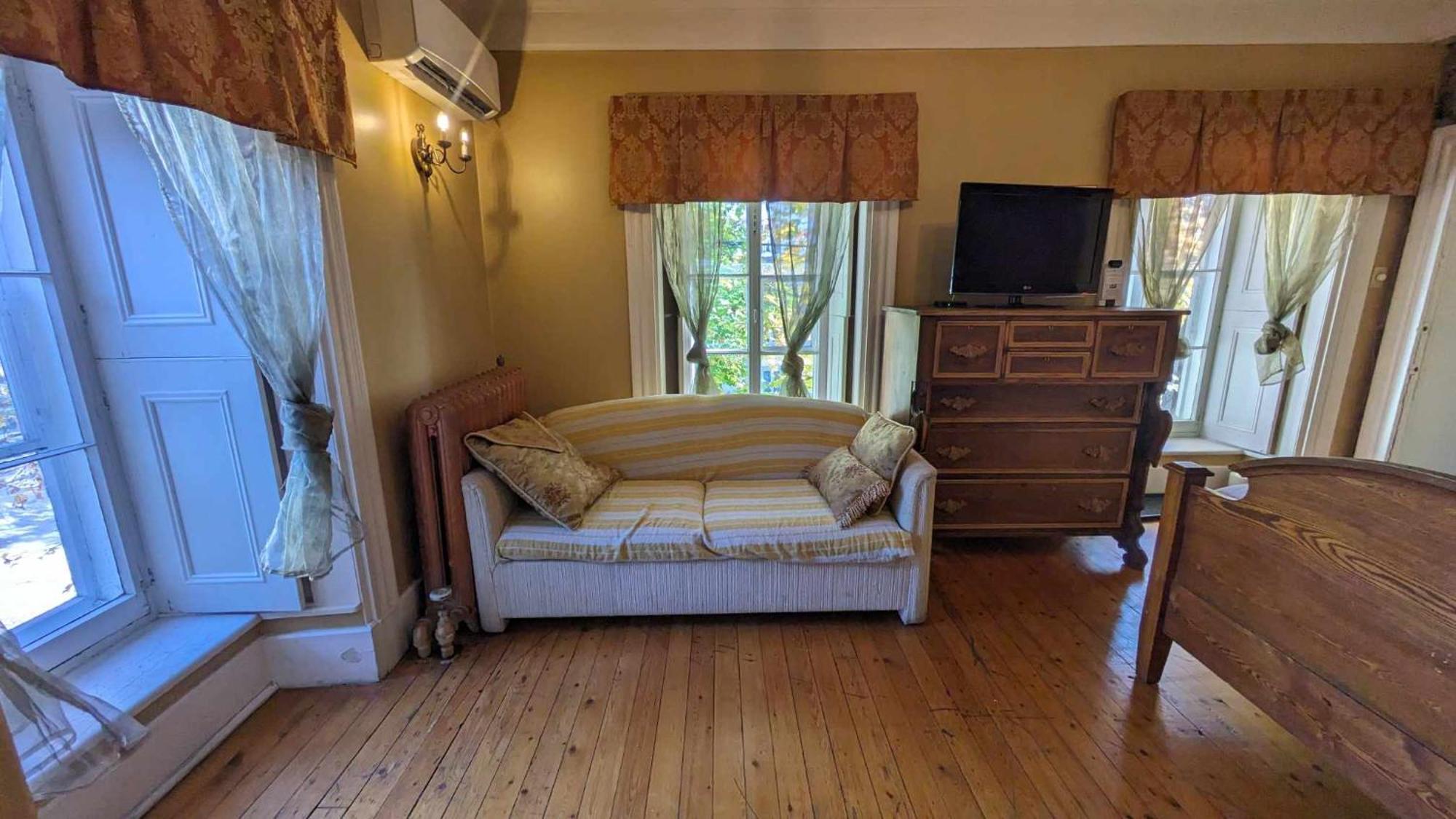 Hotel La Maison Rousseau à Montmagny Chambre photo