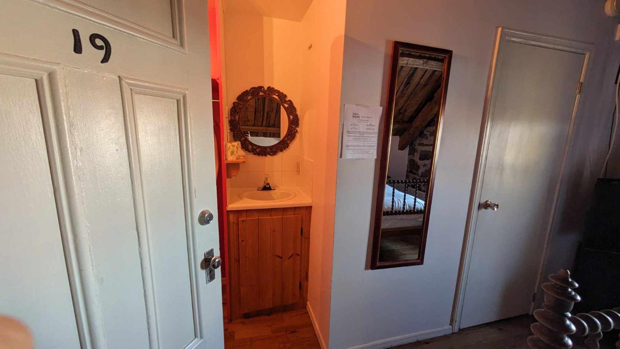 Hotel La Maison Rousseau à Montmagny Chambre photo