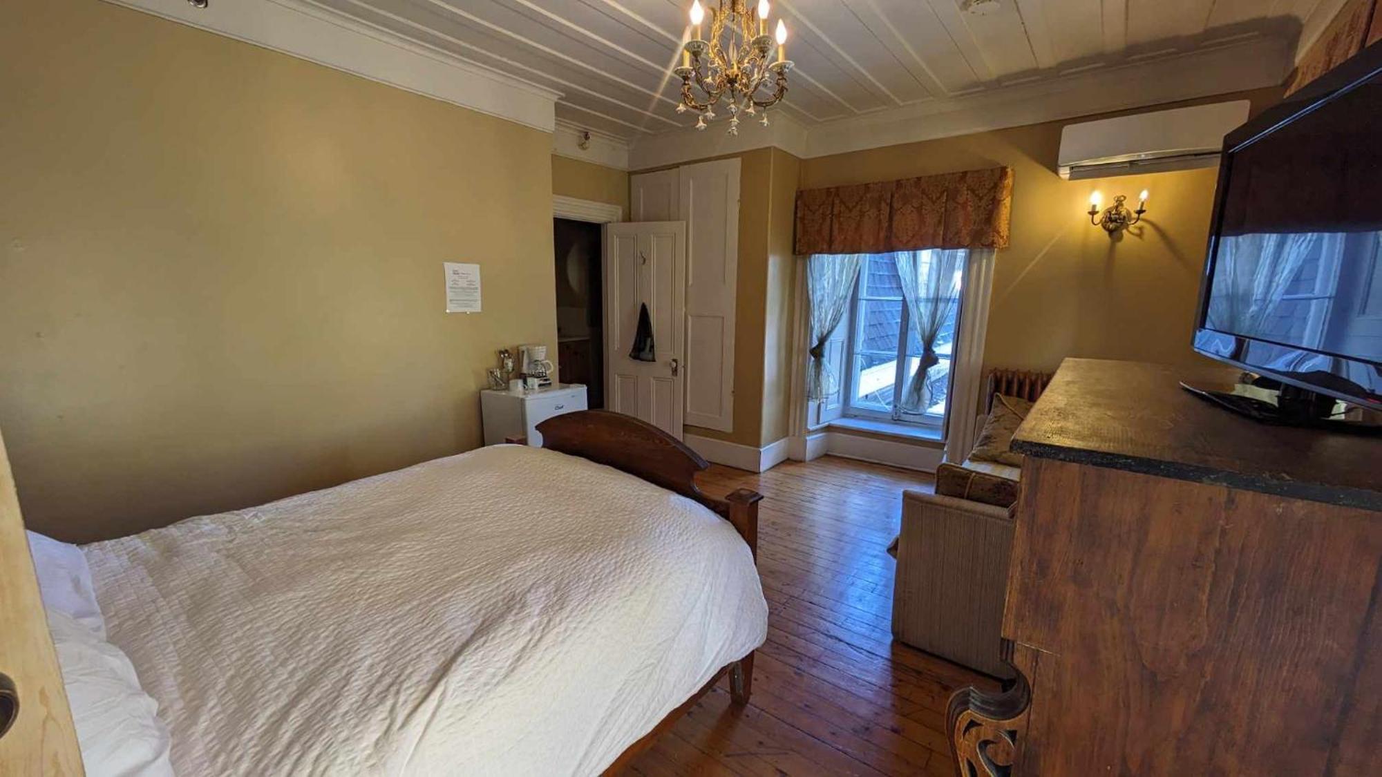 Hotel La Maison Rousseau à Montmagny Chambre photo